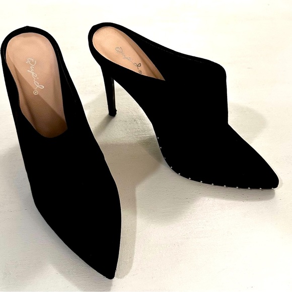 Qupid Vanessa Stud Mule Velvet Leatherette Black Size 8.5 - Picture 2 of 15